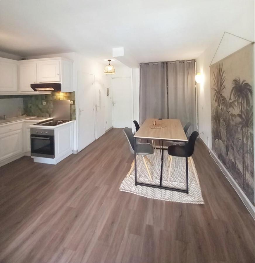 Vacances Avec Piscine Et Entree Autonome Dans Jolie Appartement Jusqu'A 4 Personnes Serignan Luaran gambar